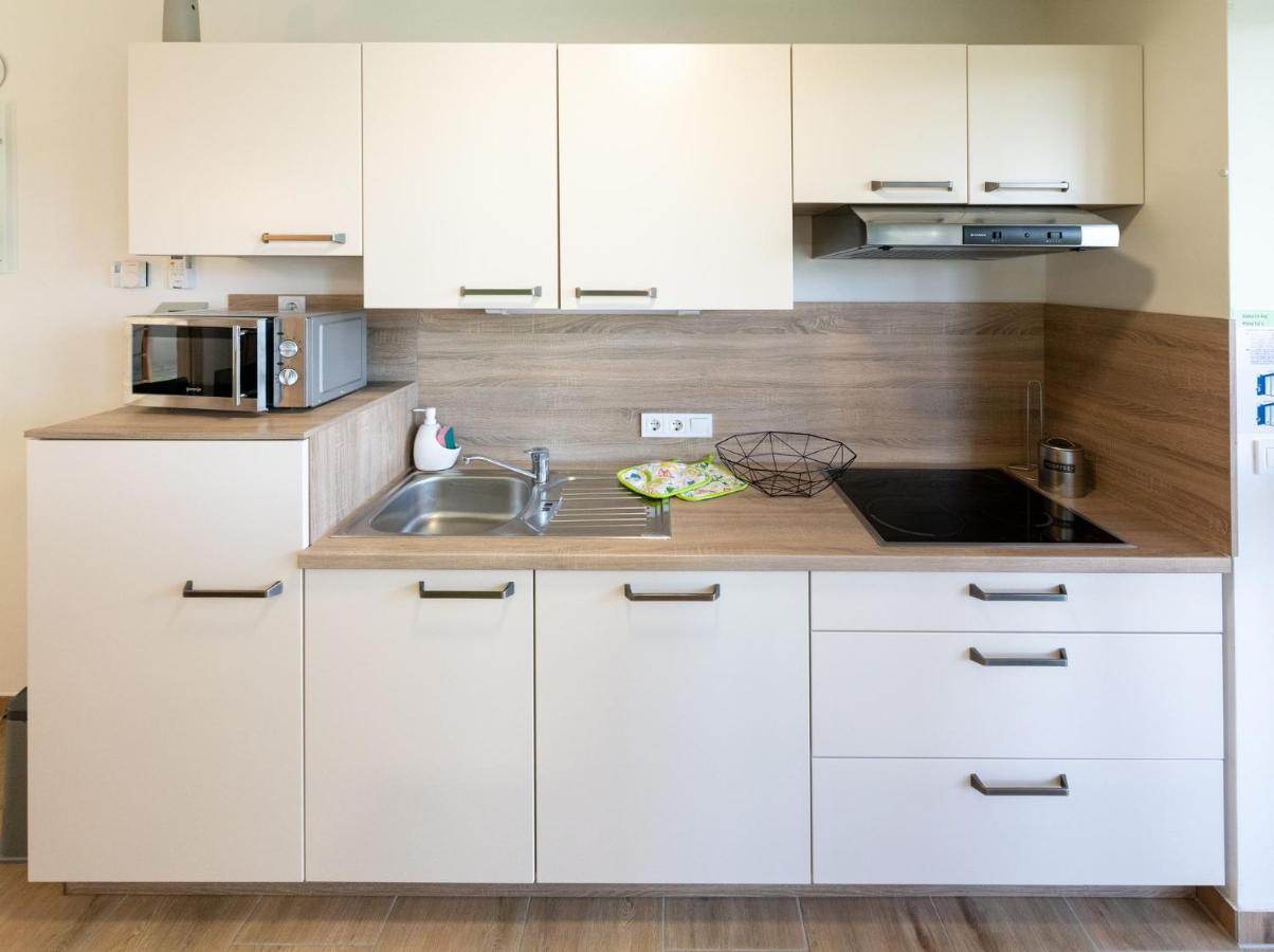 Apartmaji Banonia " Poletni Vetrc " Banovci Kültér fotó