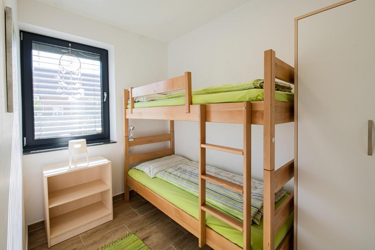 Apartmaji Banonia " Poletni Vetrc " Banovci Kültér fotó