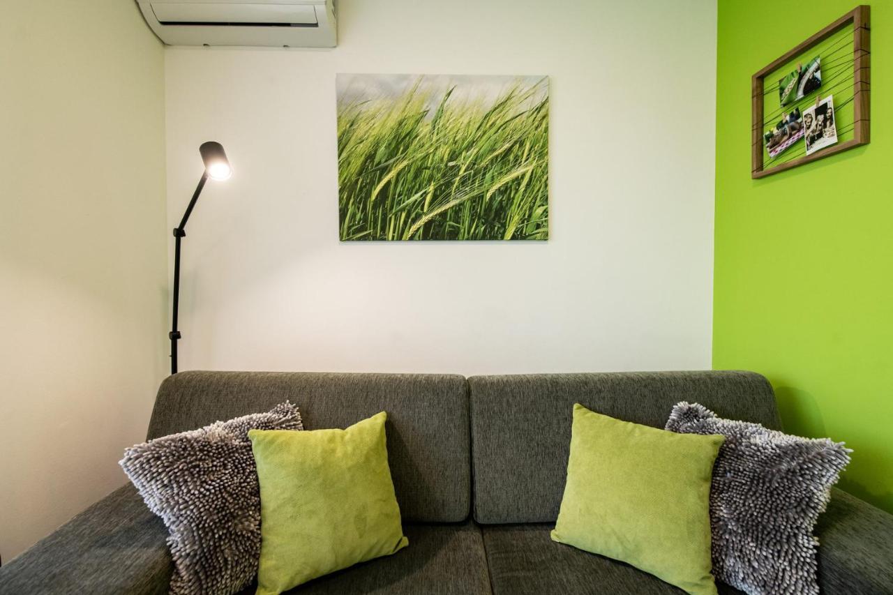Apartmaji Banonia " Poletni Vetrc " Banovci Kültér fotó